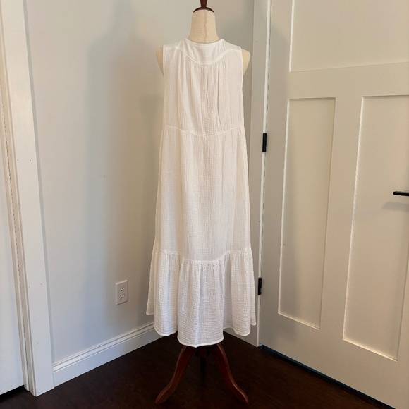 Button Front Gauze Dress - Picture 2 of 8
